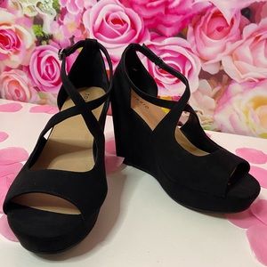 Wide Width - Velvet Wedges